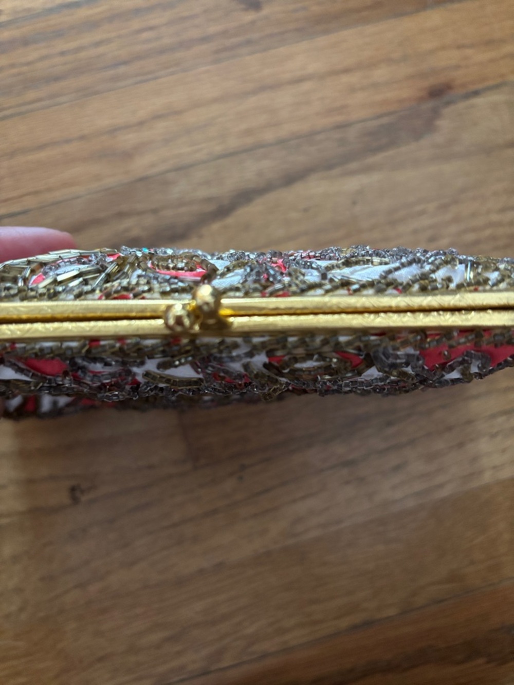 Vintage! 1950’s WALBERG Hand Beaded in Hong Kong Purse Gold-tone Clasp & Chain - Picture 4 of 5